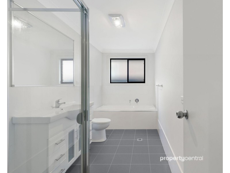 27 Stringybark Street, Ropes Crossing NSW 2760