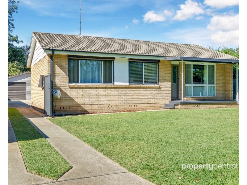 22 Hatchinson Crescent, Jamisontown NSW 2750
