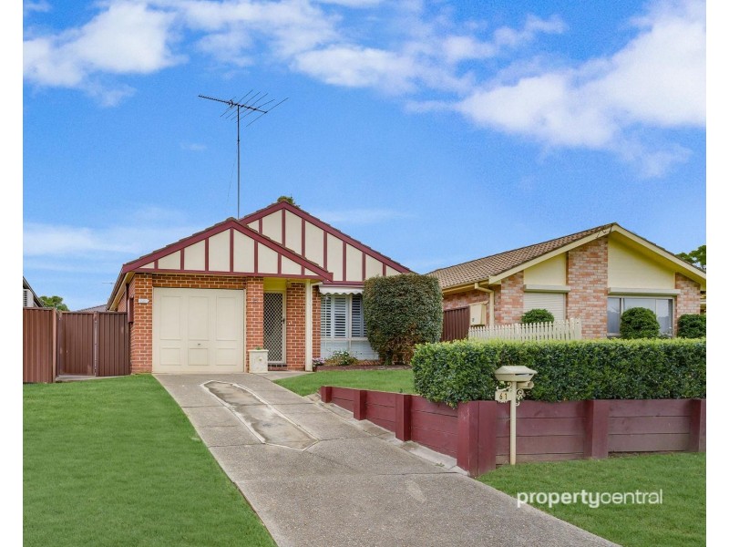 61 Explorers Way, St Clair NSW 2759