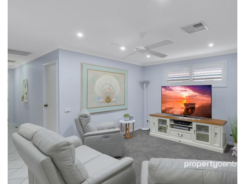 61 Explorers Way, St Clair NSW 2759