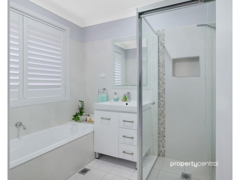 61 Explorers Way, St Clair NSW 2759