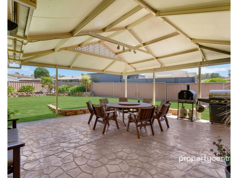 27 Primrose Circuit, Claremont Meadows NSW 2747