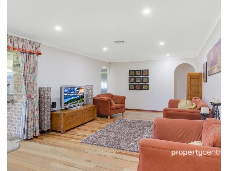 27 Primrose Circuit, Claremont Meadows NSW 2747