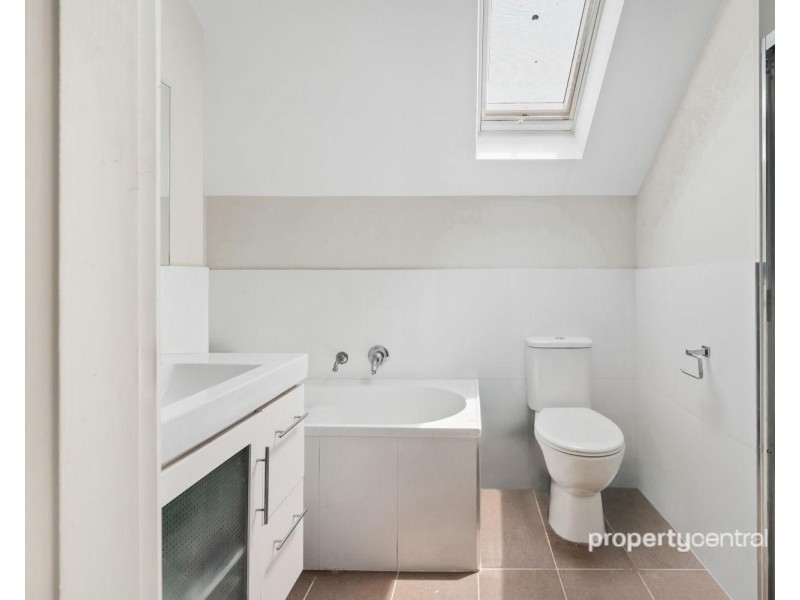 1/4 Braddon Street, Oxley Park NSW 2760