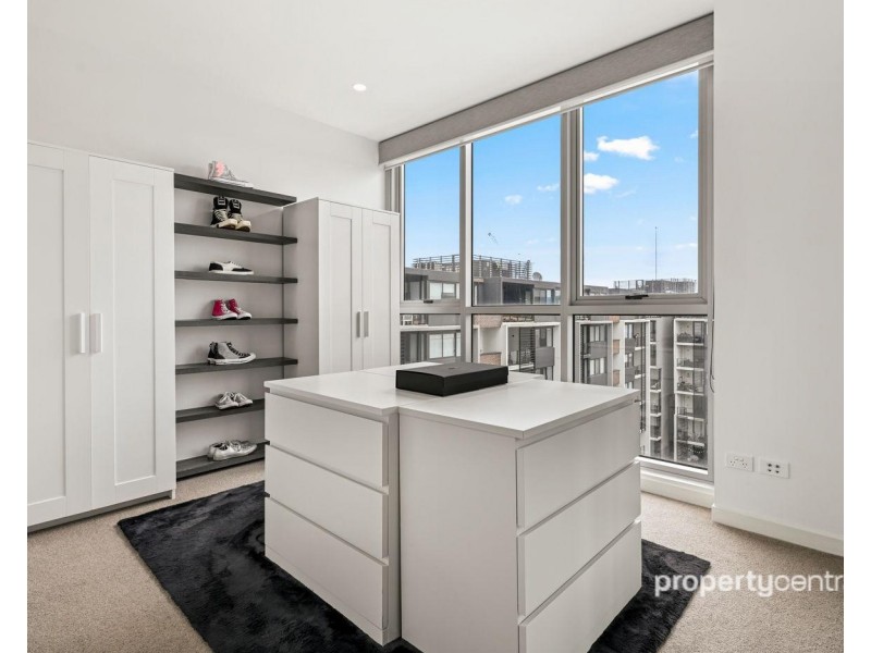 901/10 Aviators Way, Penrith NSW 2750