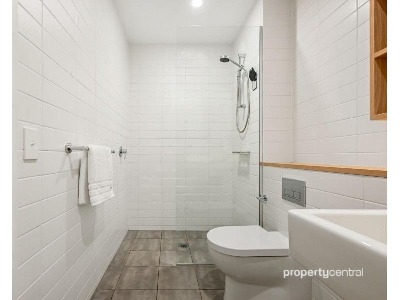 901/10 Aviators Way, Penrith NSW 2750