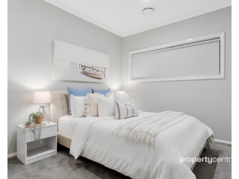 2 Sunrise Terrace, Glenmore Park NSW 2745