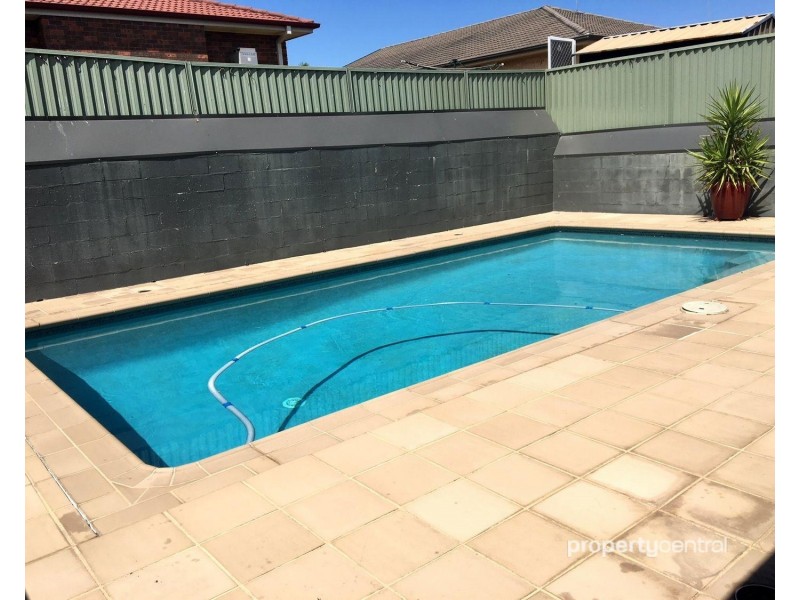 5 Guru Place, Glenmore Park NSW 2745