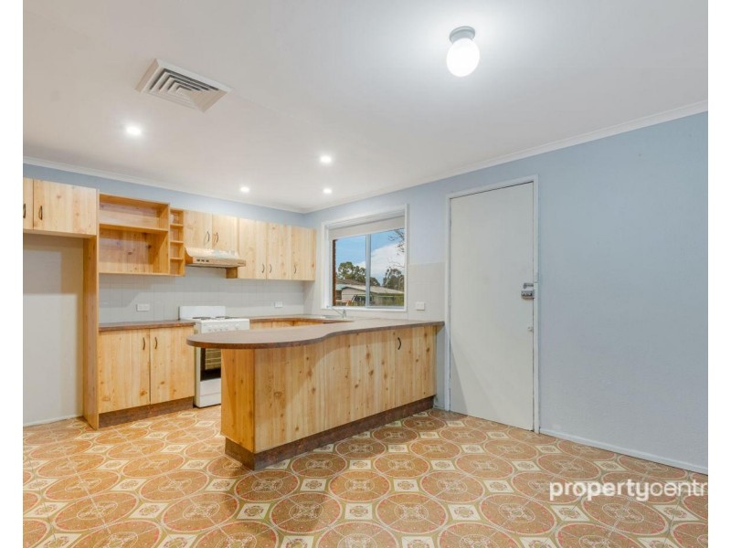 16 Francis Street, Cambridge Park NSW 2747