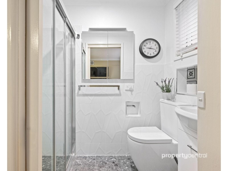 2 Honeysuckle Place, Leonay NSW 2750