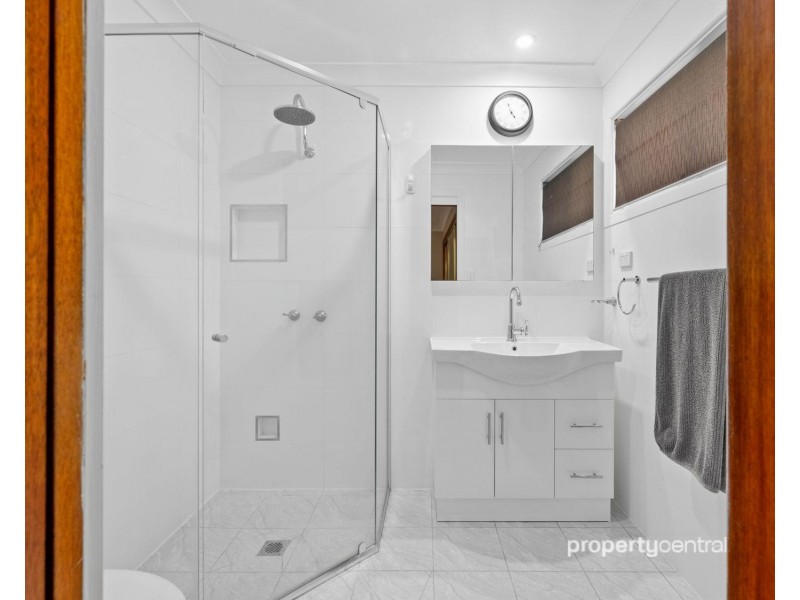 2 Honeysuckle Place, Leonay NSW 2750