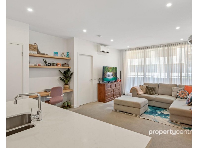 302/101C Lord Sheffield Circuit, Penrith NSW 2750