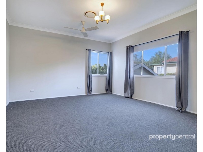 166 Richmond Road, Cambridge Park NSW 2747