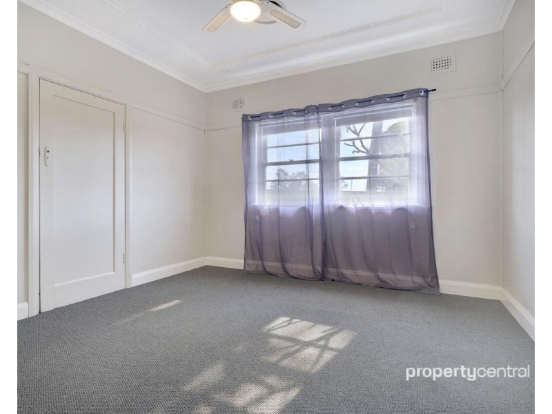 166 Richmond Road, Cambridge Park NSW 2747