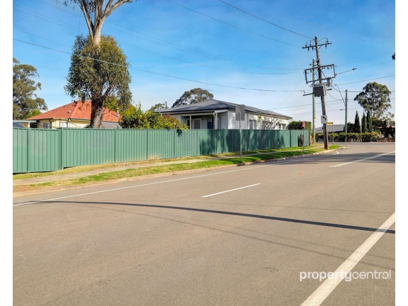 166 Richmond Road, Cambridge Park NSW 2747