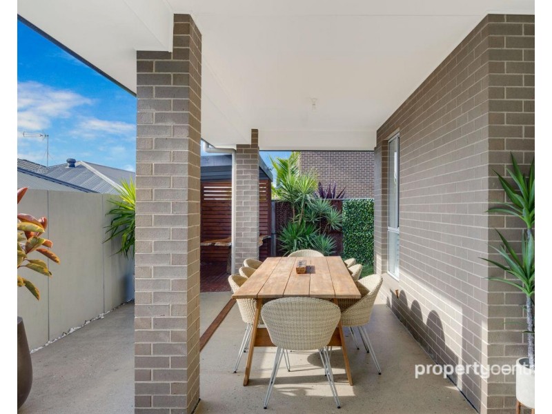 82 Bluestone Drive, Glenmore Park NSW 2745