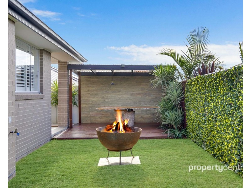 82 Bluestone Drive, Glenmore Park NSW 2745