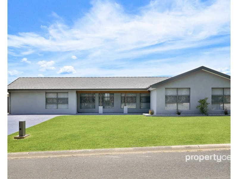 77 Soling Crescent, Cranebrook NSW 2749