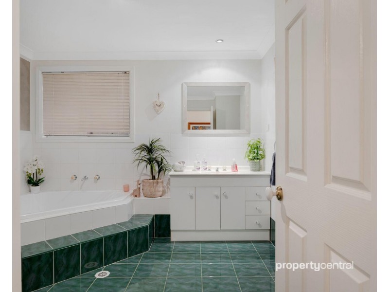 17 Sir John Jamison Circuit, Glenmore Park NSW 2745