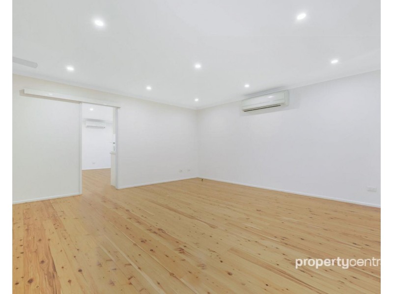 8 Elk Place, Cranebrook NSW 2749