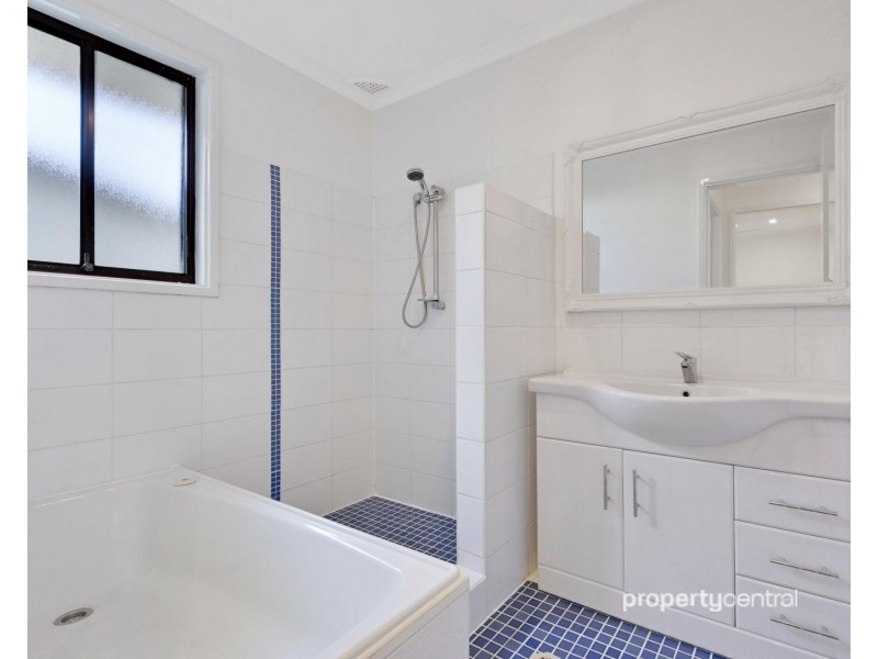 8 Elk Place, Cranebrook NSW 2749