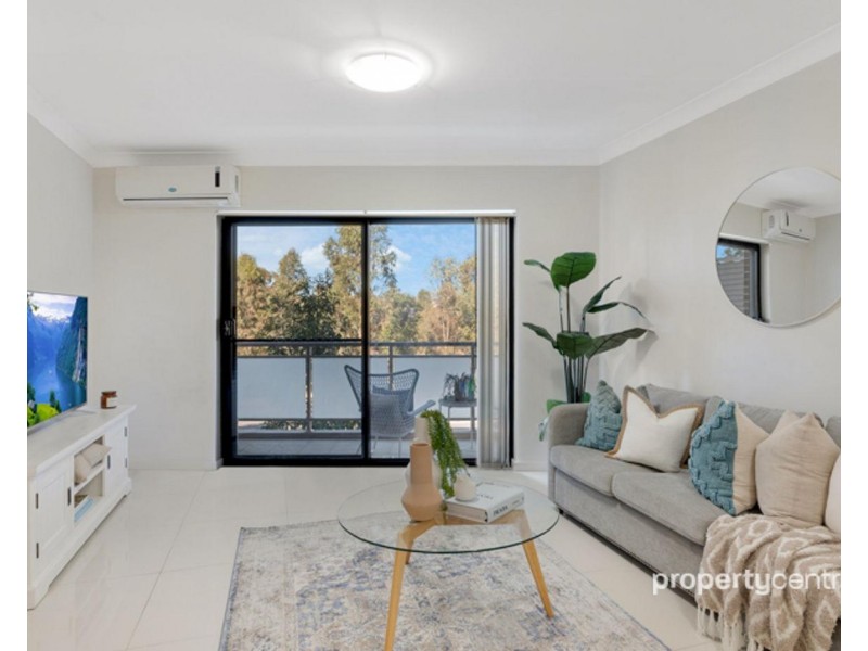22/2 Glenmore Ridge Drive, Glenmore Park NSW 2745