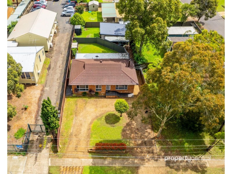 33 Oxford Street, Cambridge Park NSW 2747