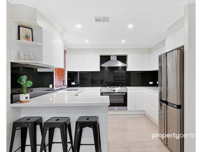 4 Meru Place, St Clair NSW 2759