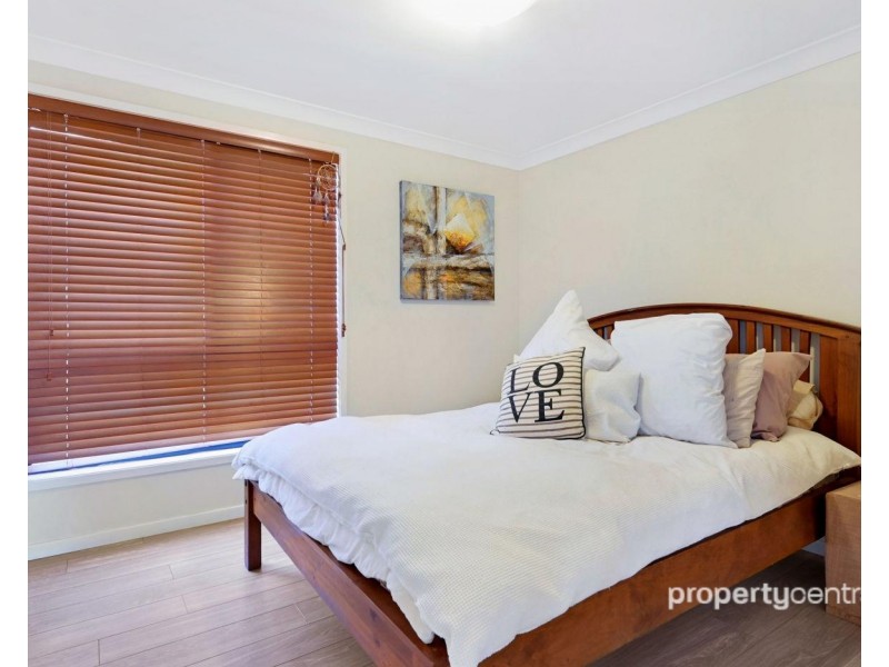 4 Meru Place, St Clair NSW 2759
