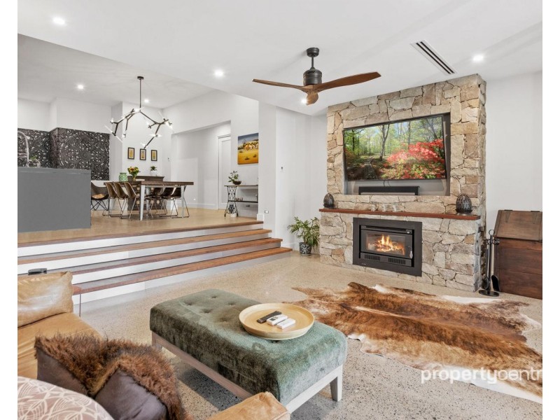 22 Manifold Crescent, Glenmore Park NSW 2745