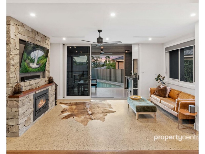 22 Manifold Crescent, Glenmore Park NSW 2745