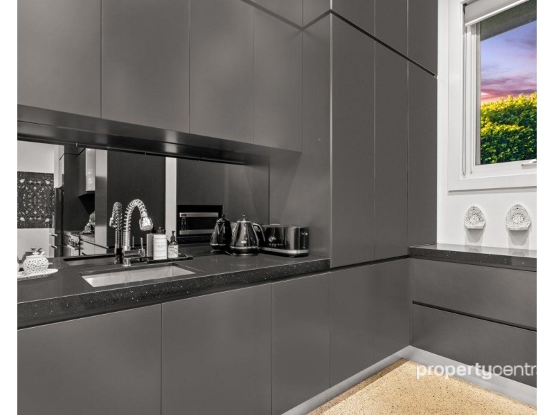 22 Manifold Crescent, Glenmore Park NSW 2745