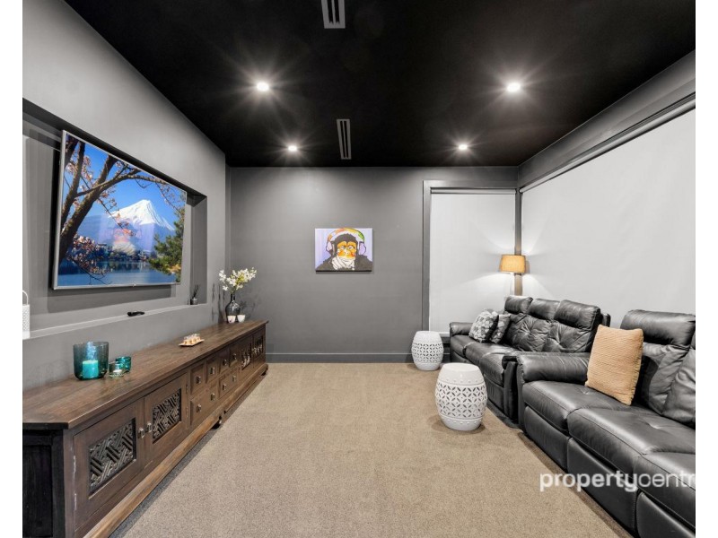 22 Manifold Crescent, Glenmore Park NSW 2745