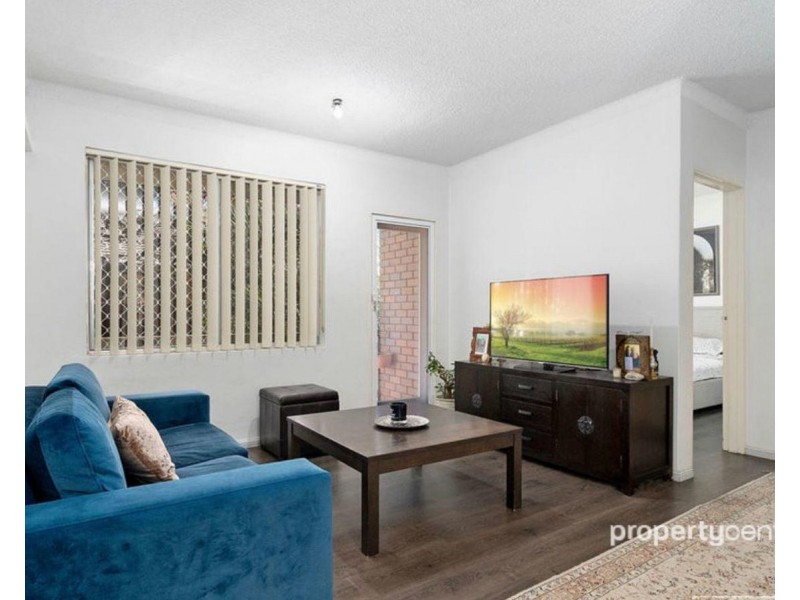 2/9-11 Santley Crescent, Kingswood NSW 2747