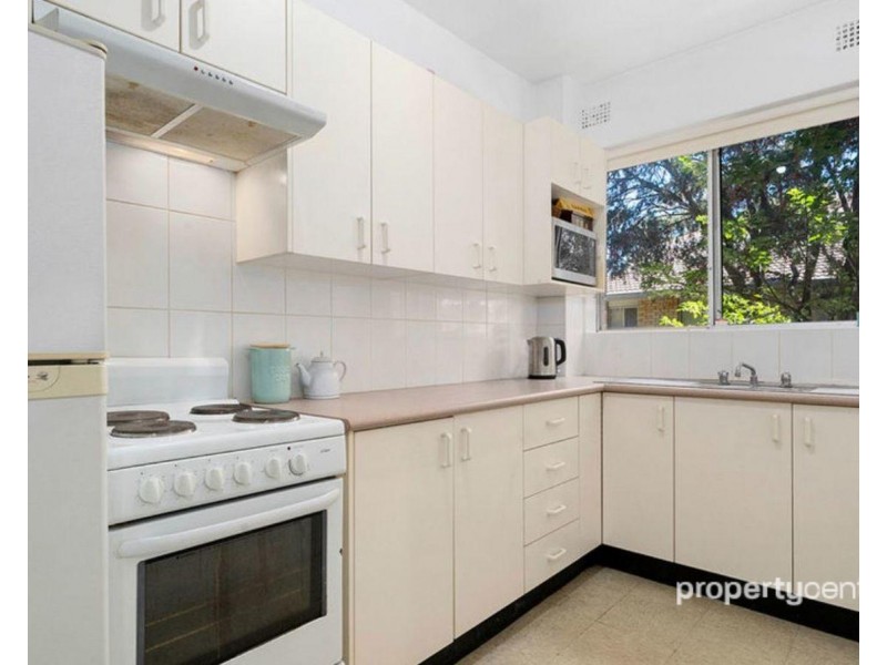2/9-11 Santley Crescent, Kingswood NSW 2747
