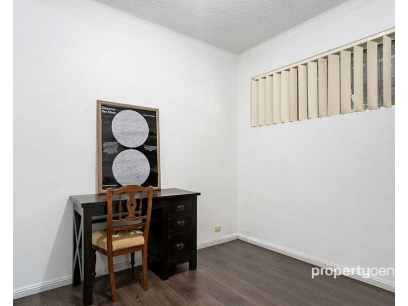 2/9-11 Santley Crescent, Kingswood NSW 2747