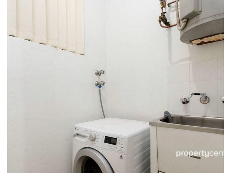 2/9-11 Santley Crescent, Kingswood NSW 2747