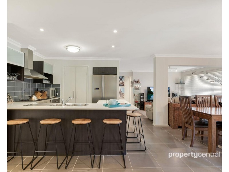 19 Lakeview Drive, Cranebrook NSW 2749