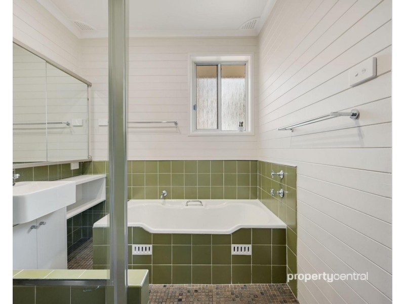 5 Coral Place, Cambridge Park NSW 2747