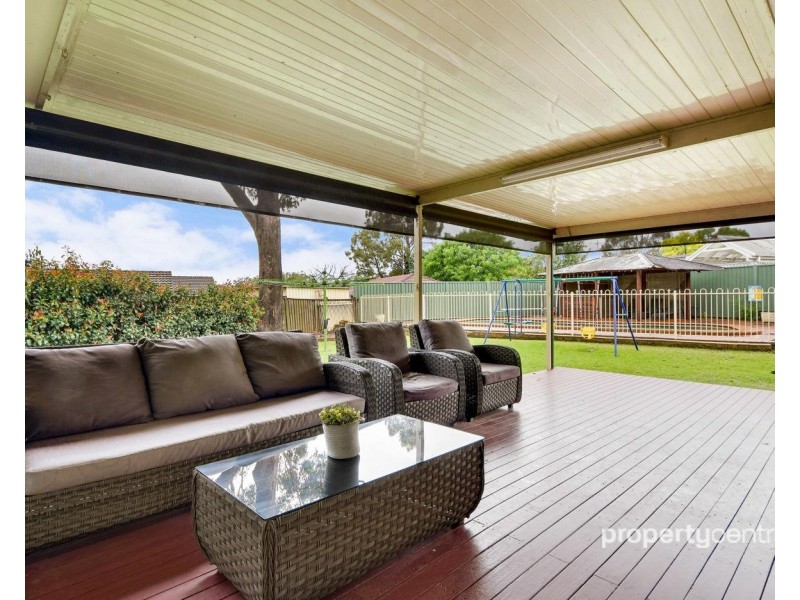 6 Iris Court, Glenmore Park NSW 2745