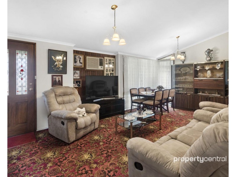 12 Loxwood Avenue, Cambridge Park NSW 2747