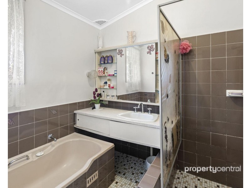 12 Loxwood Avenue, Cambridge Park NSW 2747