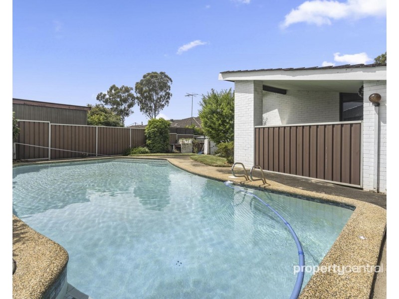 12 Loxwood Avenue, Cambridge Park NSW 2747