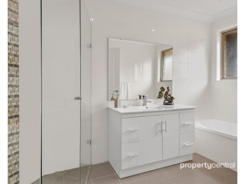 6 Bellereve Place, Leonay NSW 2750