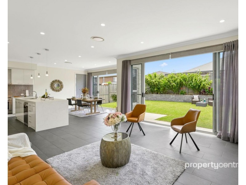 6 Capstone Terrace, Glenmore Park NSW 2745