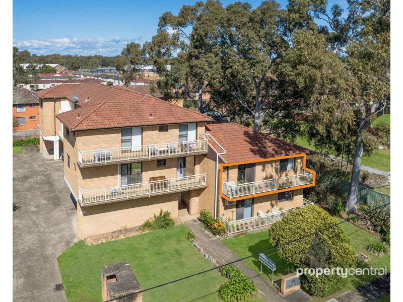 2/8 Railway Street, Werrington NSW 2747