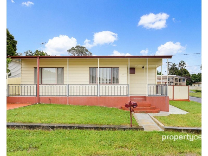 37 First Street, Warragamba NSW 2752