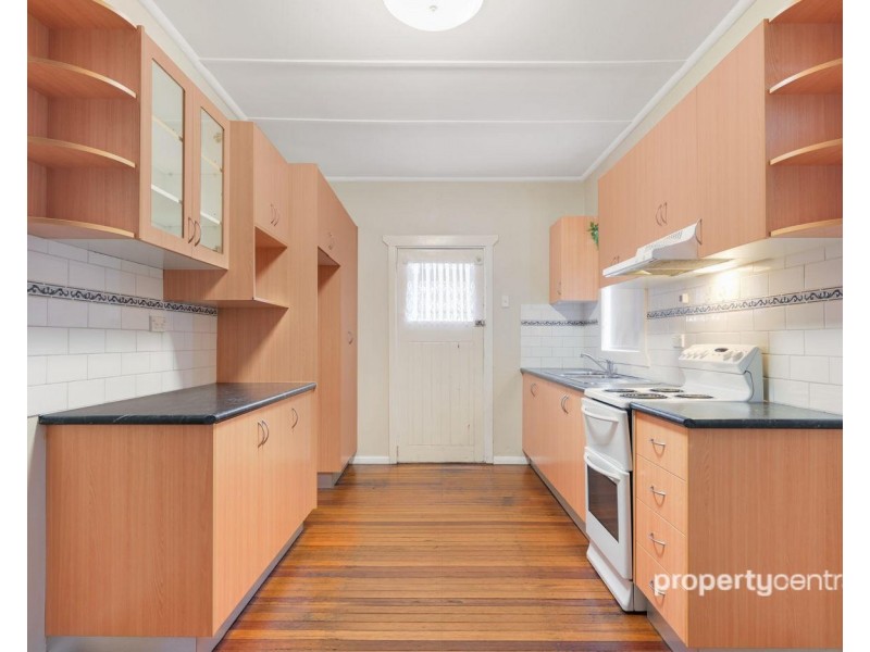 37 First Street, Warragamba NSW 2752