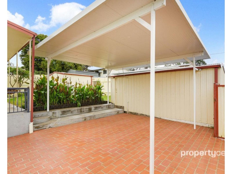 37 First Street, Warragamba NSW 2752