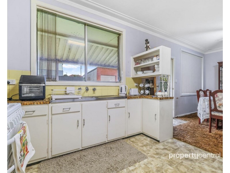 28 Rosedale Avenue, Penrith NSW 2750